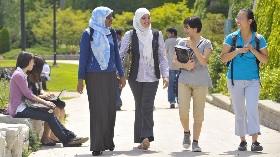 UTSC students walking on campus