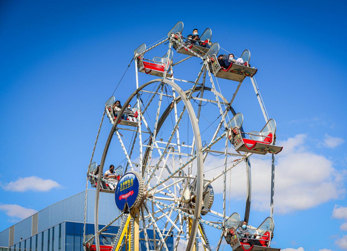 A Ferris wheel at U of T Scarborough's homecoming