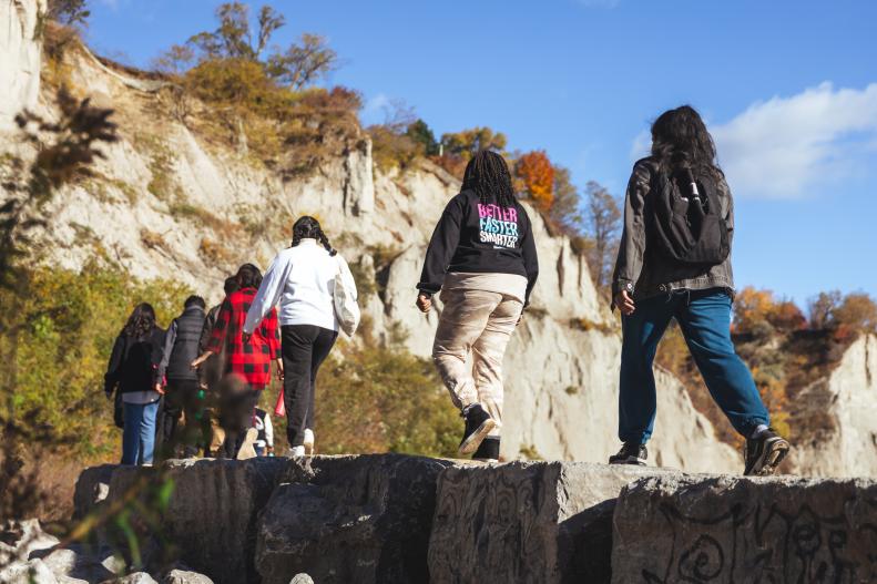 Students walking along the Scarborough Bluffs