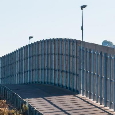 US & Mexico border wall